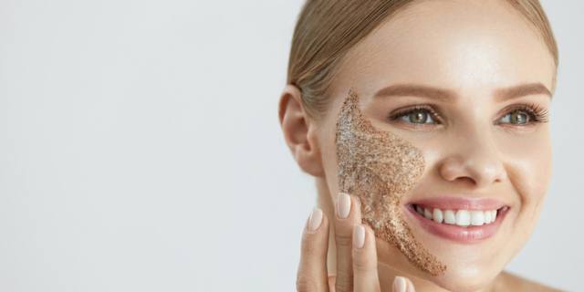 I nuovi scrub bandiscono le microplastiche