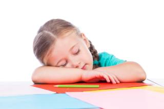 Il sonnellino aiuta i bambini: più rilassati e bravi a scuola