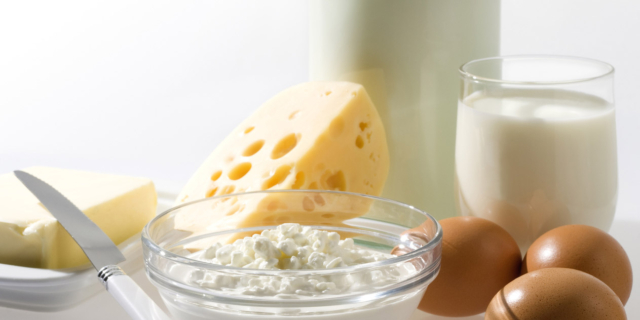 Salute del cuore: assolti uova, latte intero e formaggio