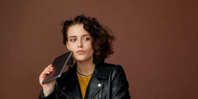 Dall’insonnia allo stress: i danni dei social negli adolescenti