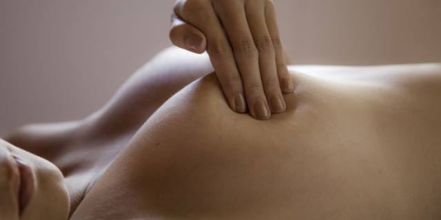 Terapia ormonale sostitutiva e tumore al seno: c’è un legame?