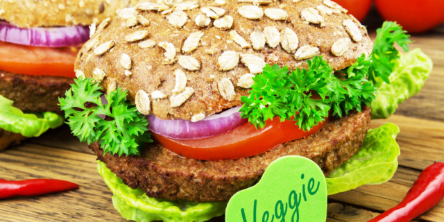 Attenzione alla carne vegetale: fa salire la pressione