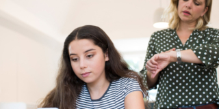 Smartphone ai ragazzi: 7 regole (per i genitori) per uso consapevole