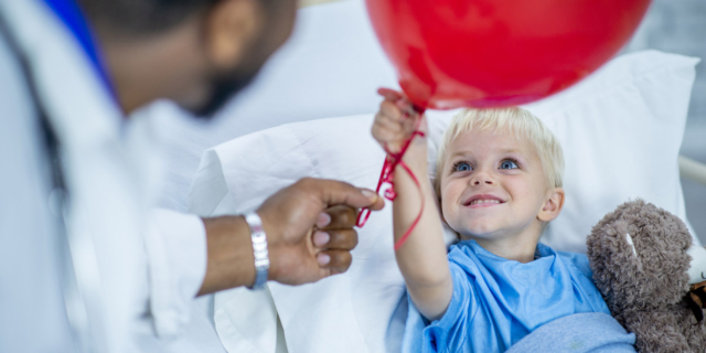 Tumori nei bambini: ci sono nuove terapie per curarli