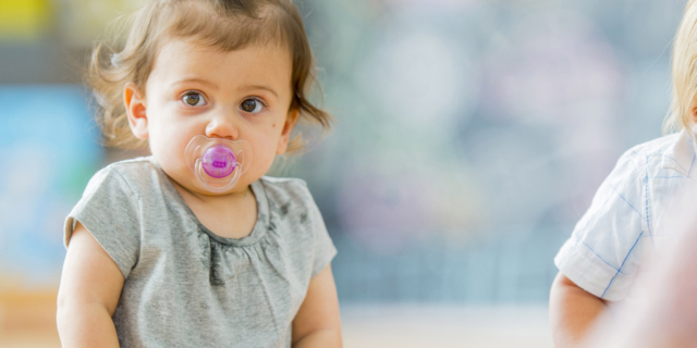 Arriva il ciuccio 2.0: rileva il glucosio nella saliva e non solo