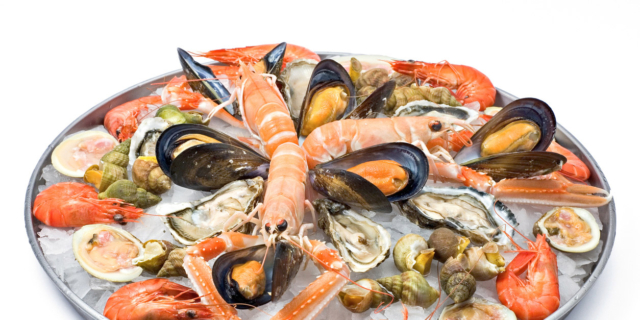 Mangiare plastica: attenzione ai crostacei