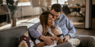 Salute: la fedeltà riduce il rischio di ammalarsi di tumore