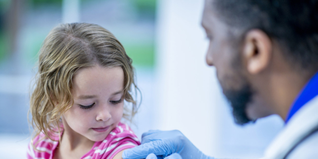 Covid-19: il vaccino contro il morbillo protegge i bambini?