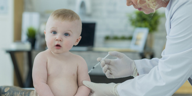 Effetto coronavirus: in Italia calano le vaccinazioni dei bambini