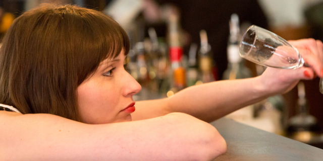 Alcol: consumo elevato aumenta rischio ictus