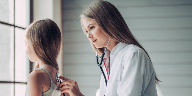 Coronavirus, danni ai polmoni anche per i bambini