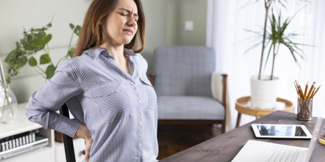 Mal di schiena da smart working? Curalo così
