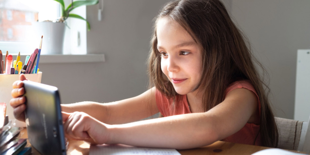 Didattica a distanza: il 65% delle madri non la ritiene conciliabile con il lavoro