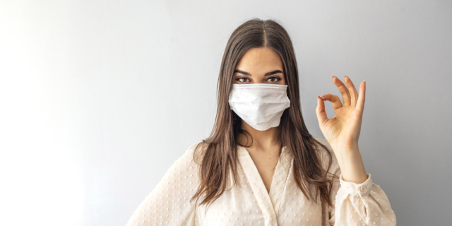Mascherina sì, ma attenzione alla salute della bocca