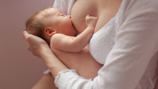Covid-19: l’allattamento al seno è sicuro e non trasmette il virus