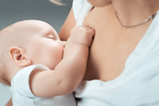 4 consigli (+1) per allattare al seno il tuo bimbo