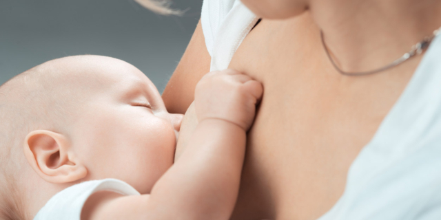 4 consigli (+1) per allattare al seno il tuo bimbo