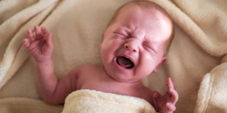 Pianto del bebè: per capirlo servono istinto ed esperienza