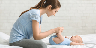 4 vantaggi del massaggio neonatale da non sottovalutare