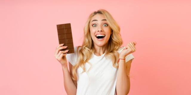 Il cioccolato aiuta la mente, proprio come frutta e verdura