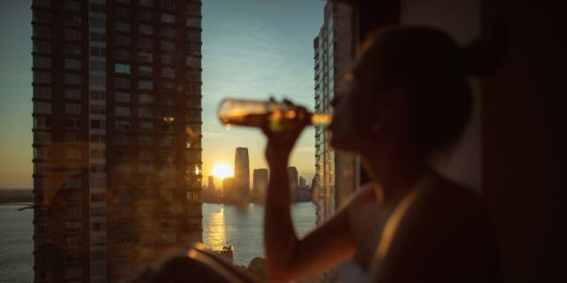 Alcol: è allarme rosso a causa della pandemia