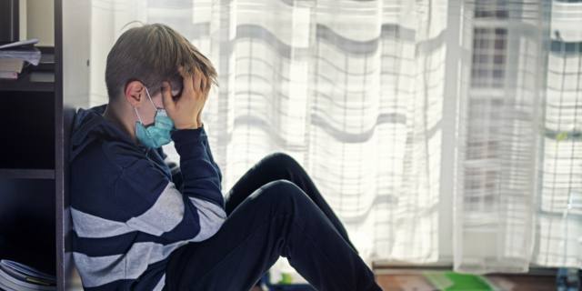 Covid-19, attenzione a ipocondria, ansia e paranoia nei giovanissimi