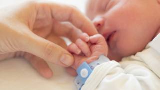 Lo screening neonatale per le malattie metaboliche si allarga
