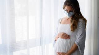 A combattere l’endometriosi si inizia dalla gravidanza
