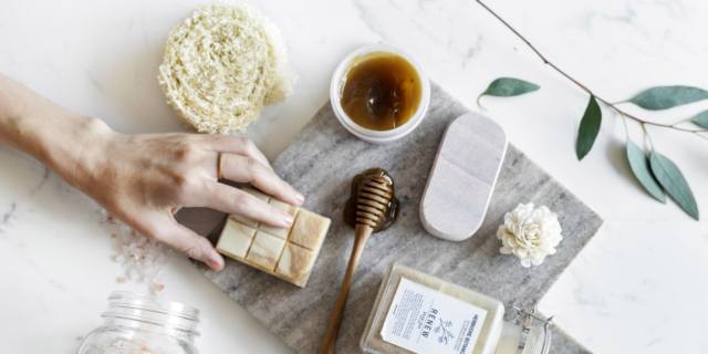 La cosmetica che piace alle donne è sempre più green