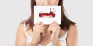 Parodontite, può favorire un tumore alla bocca ma un probiotico…