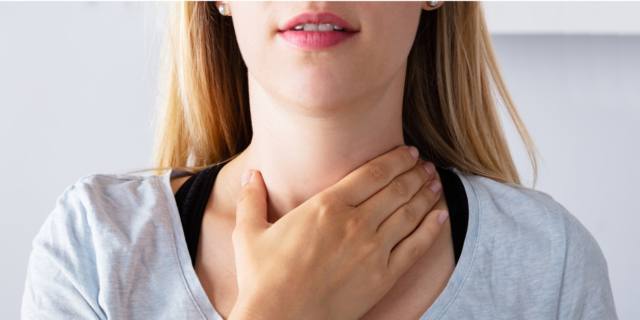 Male al collo e Covid? Potrebbe essere tiroidite