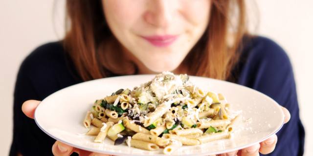 Soffri d’insonnia? La pasta a cena aiuta a dormire meglio