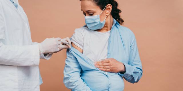 Covid-19, in gravidanza il rischio di mortalità è più elevato