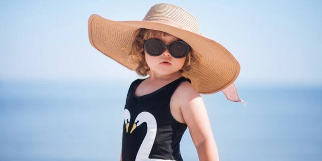 Bimbi al sole: con i più piccoli serve massima prudenza