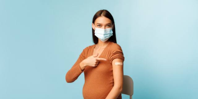 Il vaccino per il Covid-19 è sicuro in gravidanza: ecco perché non ci sono rischi