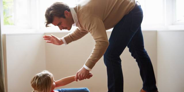 Le punizioni fisiche non aiutano la crescita dei bambini