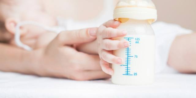 Alimenti per l’infanzia: l’Unione Europea riduce cadmio e piombo