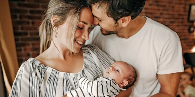 La “prima volta” e il primo figlio: l’età è scritta nel Dna