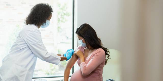 Covid-19: sì al vaccino in gravidanza contro la variante Delta