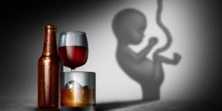 Alcol in gravidanza: attenzione ai pericoli della sindrome feto-alcolica