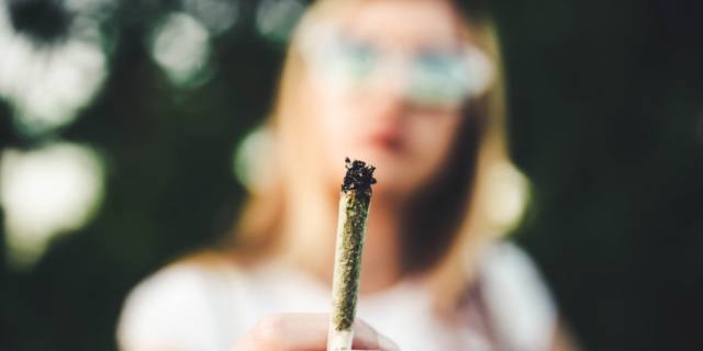 Cannabis, con uso frequente rischio infarto raddoppia