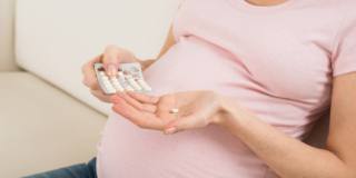 Paracetamolo in gravidanza: possibili rischi per il bebè