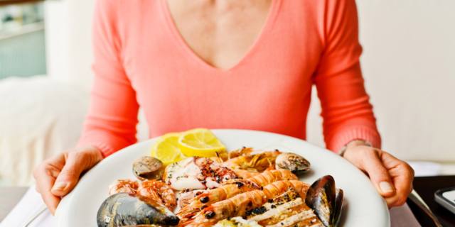 Come evitare il mercurio nei pesci? Meglio portare in tavola quelli di piccola taglia