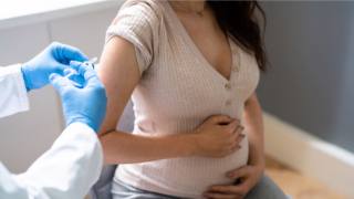 Vaccino anti-Covid in gravidanza: quando è meglio farlo?