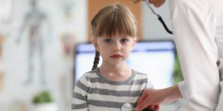 Che cos’è la sindrome infiammatoria multisistemica che colpisce i bambini dopo il Covid?