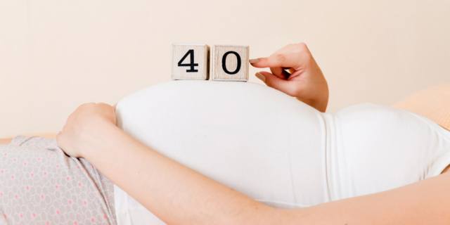 Regolo ostetrico: cos’è e come si usa per calcolare la data del parto