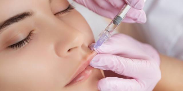 Quali sono i migliori trattamenti per il viso? Ecco i filler adatti per le neomamme