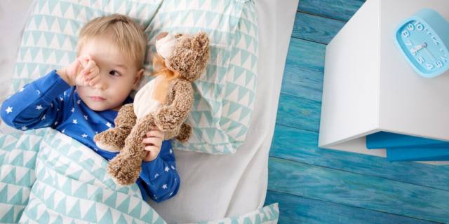 Cosa fare se il bimbo non dorme? Forse ha mangiato troppo