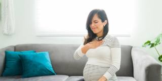 Come calmare il reflusso in gravidanza?