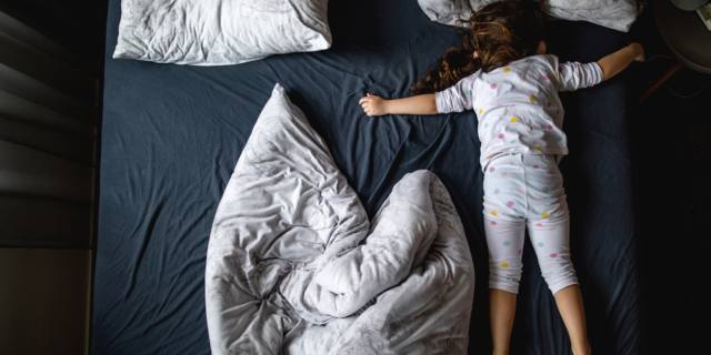 Cosa succede se si prende più melatonina? Bambini a rischio overdose